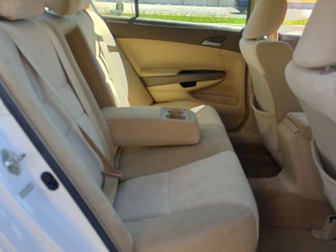 Used 2009 Honda Accord LX-P image 19