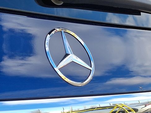Used 2022 Mercedes-Benz GLS 450 4MATIC image 30