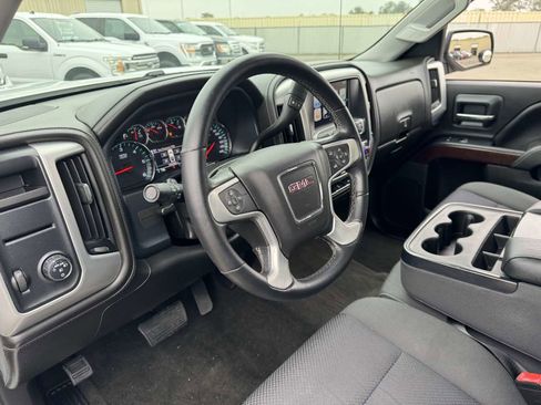 Used 2018 GMC Sierra 1500 SLE w/ SLE Value Package image 28