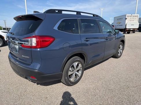 Used 2023 Subaru Ascent Premium w/ Convenience Package AWD/4WD image 3