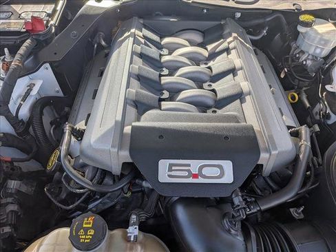 Used 2017 Ford Mustang GT image 22