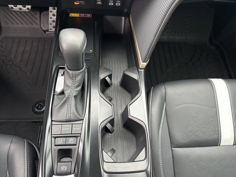 Certified 2025 Toyota Camry SE w/ Convenience Package image 23