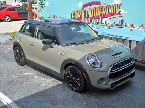 Used 2020 MINI Cooper S image 25