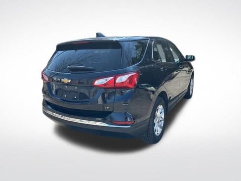 Used 2020 Chevrolet Equinox LT w/ Driver Convenience Package image 6