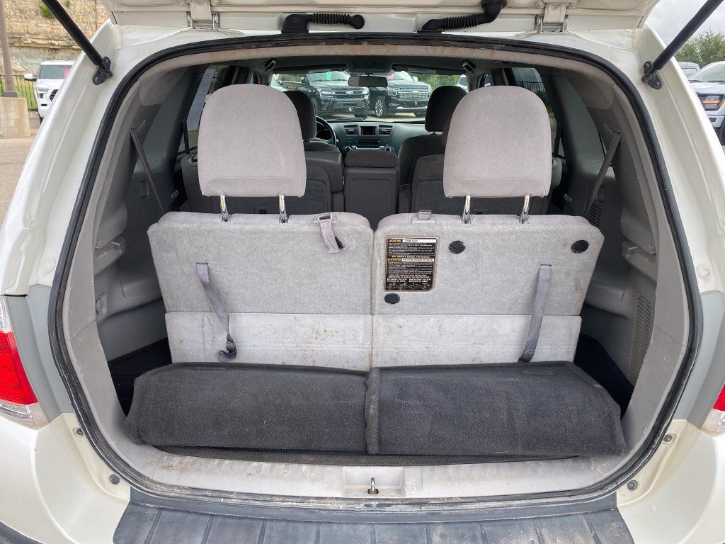 Used 2012 Toyota Highlander FWD image 19