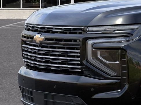 New 2026 Chevrolet Suburban High Country AWD/4WD image 37