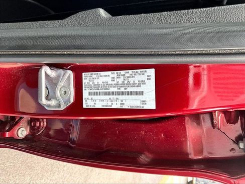 Used 2018 Ford Escape Titanium AWD/4WD image 9
