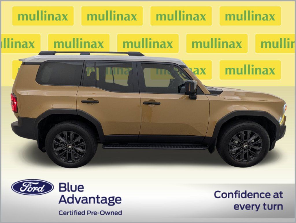 Used 2026 Toyota Land Cruiser w/ Premium Package AWD/4WD image 2
