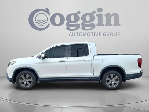 Used 2020 Honda Ridgeline RTL-E image 2