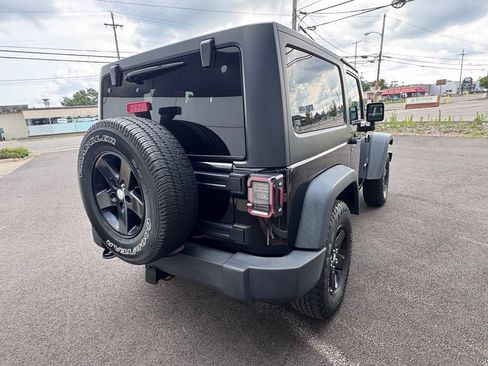 Used 2016 Jeep Wrangler Sport w/ Quick Order Package 24S AWD/4WD image 3
