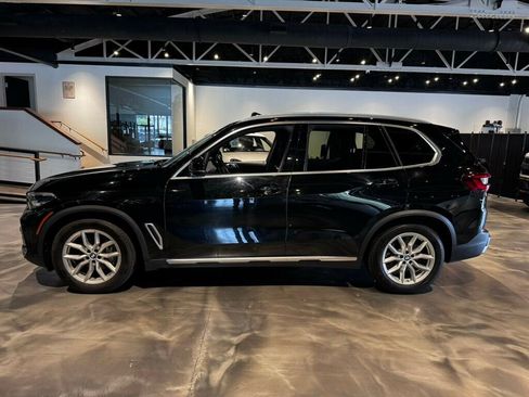 Used 2020 BMW X5 xDrive40i w/ Premium Package AWD/4WD image 2