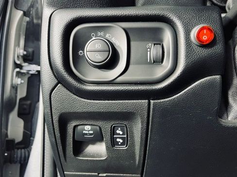 Used 2020 RAM 1500 Big Horn AWD/4WD image 27