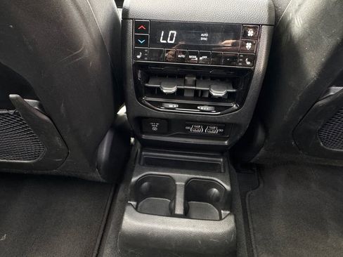 Used 2024 Jeep Grand Cherokee L Limited w/ Luxury Tech Group II AWD/4WD image 31