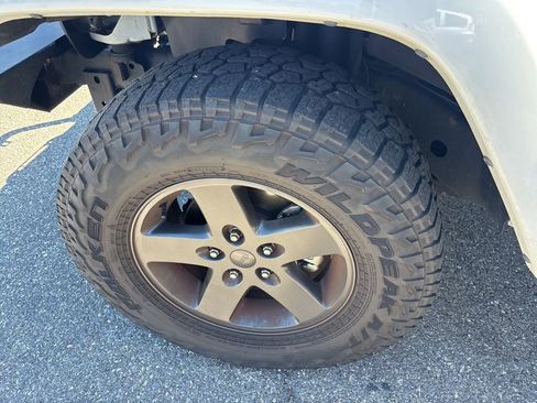 Used 2016 Jeep Wrangler Unlimited Sport AWD/4WD image 7