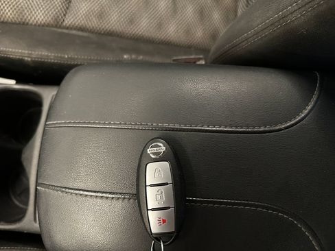 Used 2017 Nissan Rogue Sport SV AWD/4WD image 17