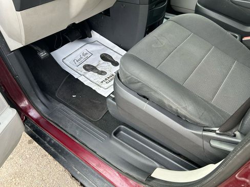 Used 2009 Dodge Grand Caravan SE image 10