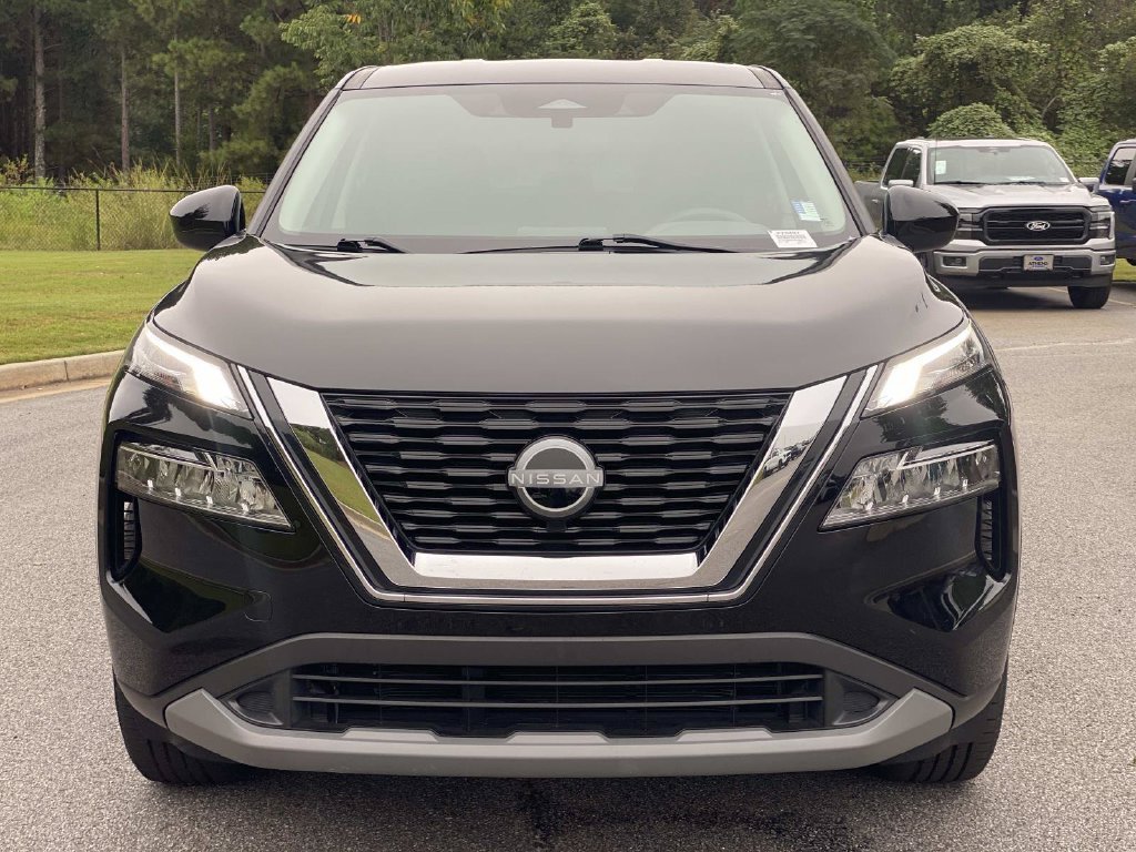 Used 2023 Nissan Rogue SV AWD/4WD image 11