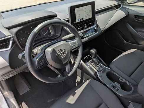 Used 2025 Toyota Corolla LE FWD image 15