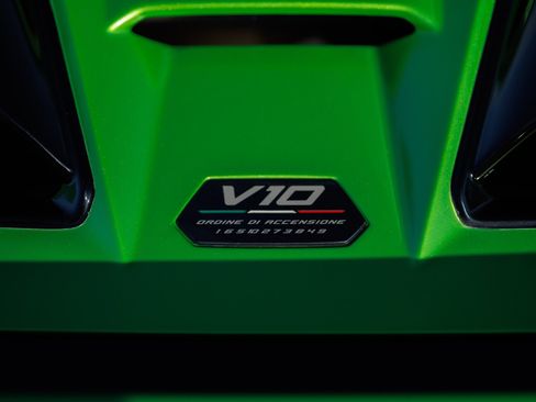 Used 2023 Lamborghini Huracan Tecnica image 26