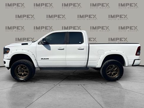Used 2022 RAM 1500 Big Horn w/ Night Edition AWD/4WD image 2