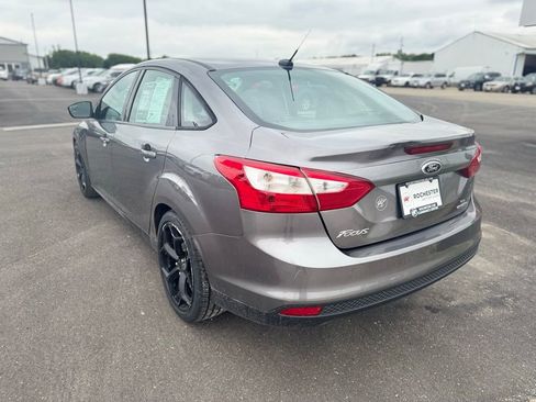 Used 2014 Ford Focus SE w/ SE Winter Package FWD image 42