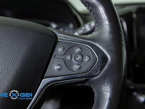 Used 2020 Chevrolet Traverse Premier w/ Redline Edition image 15