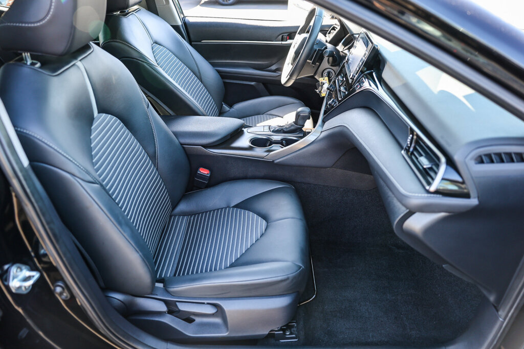 Certified 2024 Toyota Camry SE FWD image 7