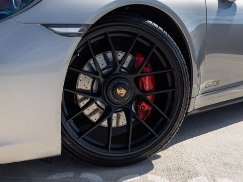 Used 2018 Porsche 911 GT3 RS image 11