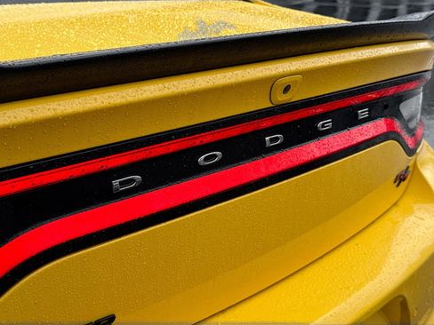 Used 2018 Dodge Charger R/T Scat Pack image 39