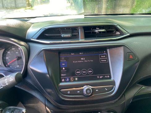 Used 2022 Chevrolet TrailBlazer LS FWD image 13