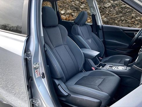 Used 2019 Subaru Forester Premium image 7