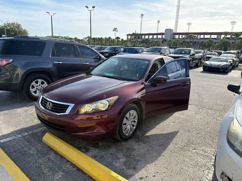 Used 2010 Honda Accord LX image 2