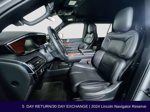 Used 2024 Lincoln Navigator Reserve AWD/4WD image 13