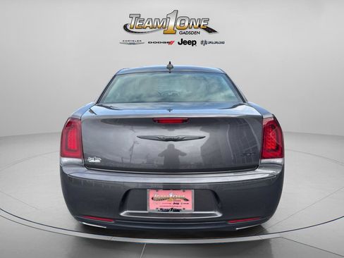 Used 2020 Chrysler 300 Touring w/ Sport Appearance Package image 6