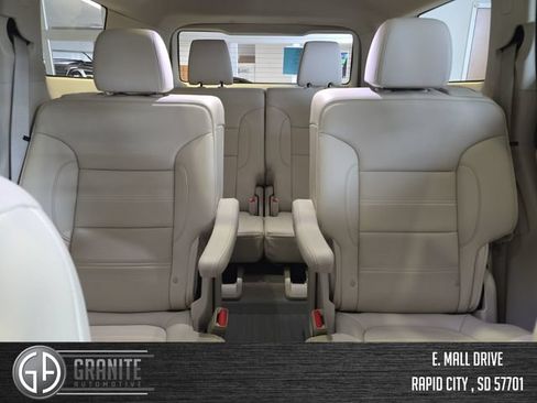 Used 2023 GMC Acadia Denali w/ Denali Technology Package AWD/4WD image 44