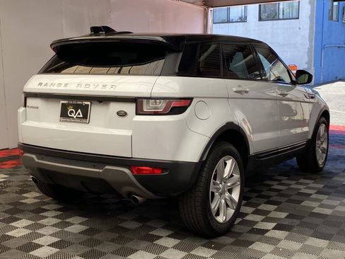Used 2018 Land Rover Range Rover Evoque SE AWD/4WD image 6