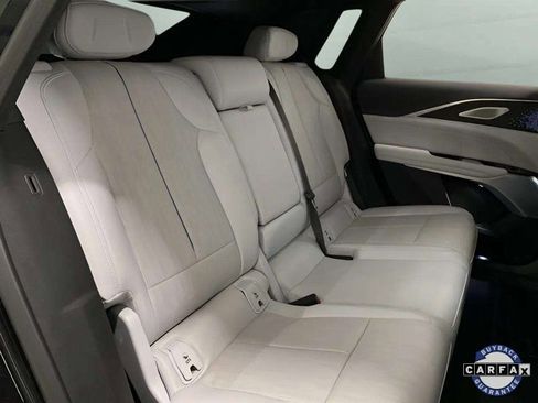 Used 2023 Cadillac Lyriq 2WD image 82