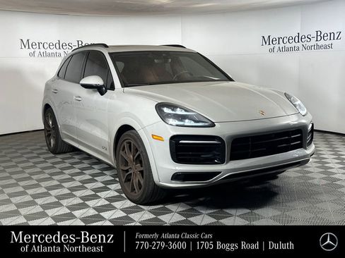 Used 2023 Porsche Cayenne GTS image 1