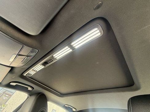 Used 2019 Mercedes-Benz E 300 image 15