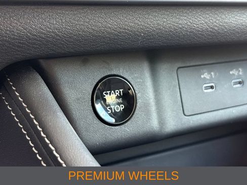 Used 2026 Nissan Rogue Platinum w/ Platinum Premium Package AWD/4WD image 16