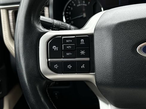 Used 2024 Ford Expedition Max Limited RWD image 15