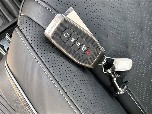 New 2026 INFINITI QX80 Autograph image 11