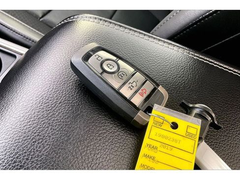 Used 2019 Ford F150 Raptor w/ Equipment Group 802A Luxury image 14