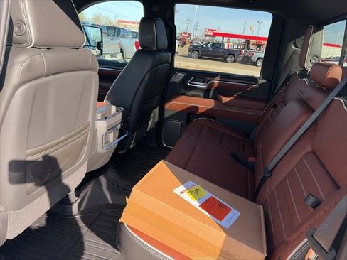 New 2026 GMC Sierra 2500 Denali Ultimate image 11