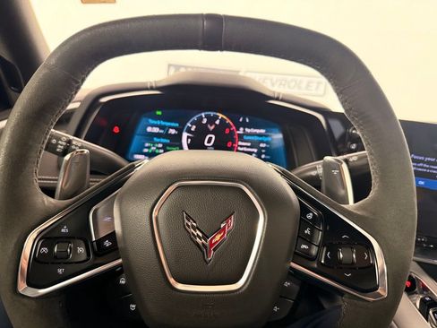 Used 2024 Chevrolet Corvette Stingray Preferred Cpe w/ Z51 Performance Package RWD image 31