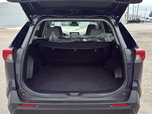 Used 2023 Toyota RAV4 XLE Premium image 25