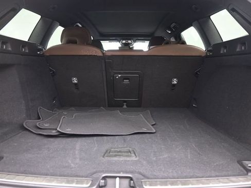 Used 2025 Volvo V60 B5 Cross Country Plus image 30