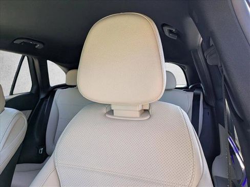 Certified 2023 Mercedes-Benz GLC 300 image 14