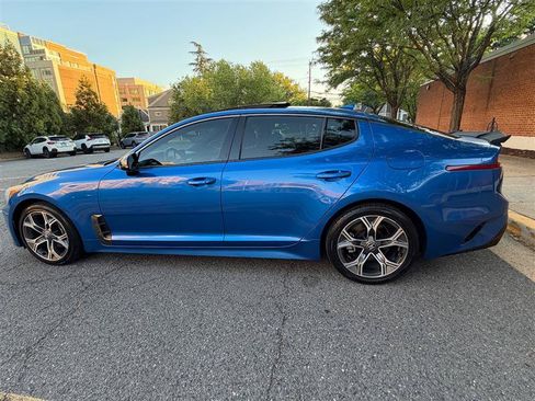 Used 2020 Kia Stinger GT-Line w/ Sun & Sound Package RWD image 11