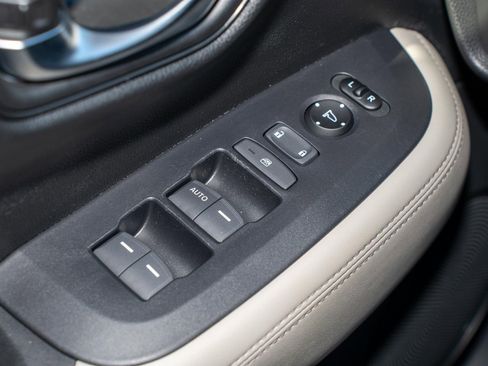 Certified 2024 Honda HR-V LX image 25